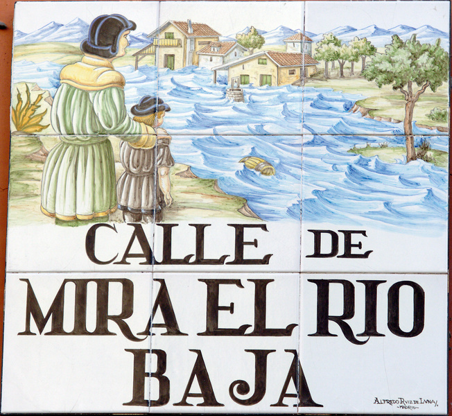 Calle de Mira el Río Baja